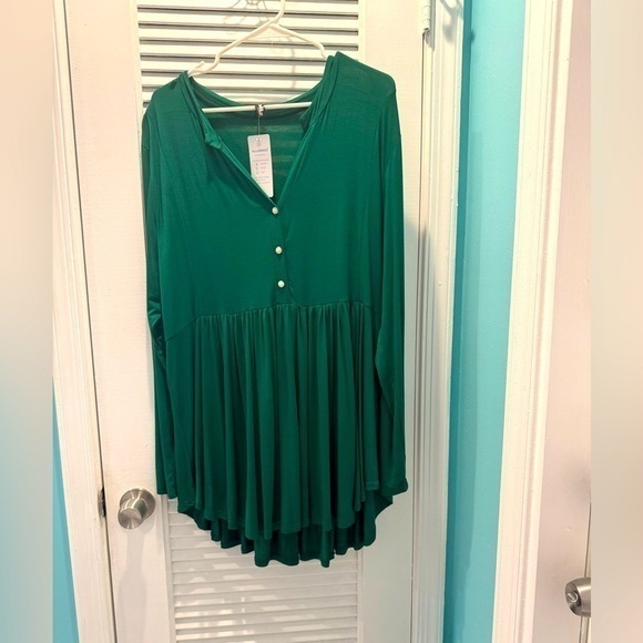 allergrace Tops - NWT Women’s Top